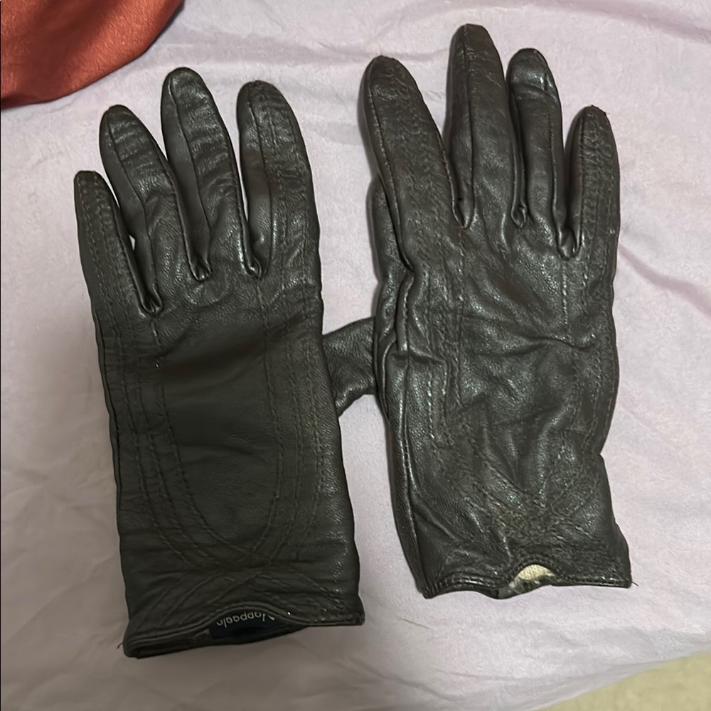 Black Leather Gloves